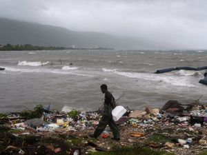 Supporting image for story: British woman living in Jamaica says Hurricane Melissa has been ‘terrifying’