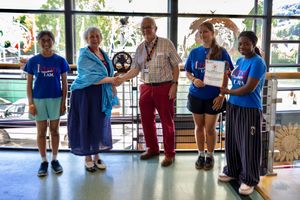 Rhys Davies presented the award to the choir after a delay.
