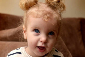 Supporting image for story: Family's joy as little Sofia saved in drama after she choked on a marshmallow