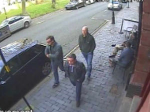 Supporting image for story: Police want three men in connection with Kidderminster criminal damage