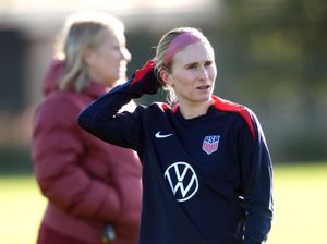 Supporting image for story: Arsenal bring in United States defender Jenna Nighswonger on WSL deadline day