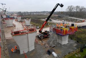 Workers are given virtual reality tours before beginning work on the structure