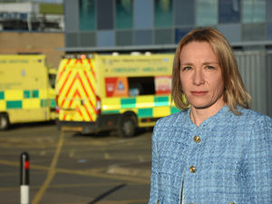 Supporting image for story: MP tells of 85-year old woman with dementia who waited 18 hours for an ambulance