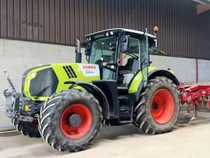 Supporting image for story: Two tractors taken by thieves in raid on farm
