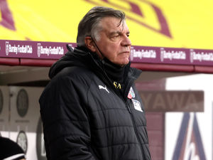 Supporting image for story: Sam Allardyce has to decide whether to stick or twist