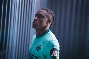 Jean-Ricner Bellegarde models Wolves' new 2025/26 away kit (Picture: Wolves)