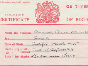 Supporting image for story: Conservative does an Obama to settle birth certificate row