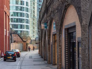 Supporting image for story: New company tasked with building up to 40,000 homes on brownfield railway land