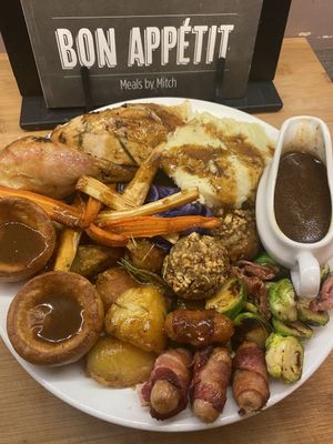 The Christmas dinner cooked on a budget of less than £20 by Mitch