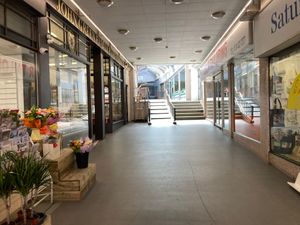 Fountain Arcade during a morning\'s open hours is short of choppers according to traders. Picture Martyn Smith/LDRS free for LDRS use