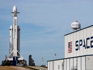 Supporting image for story: Falcon Heavy: Everything you need to know about the launch of the world’s most powerful rocket