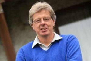 Supporting image for story: Call to reinstate Bishop's Castle doctor