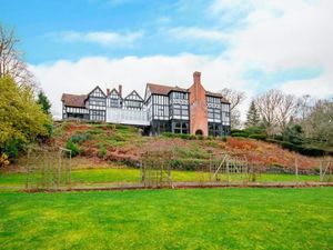 Supporting image for story: Hotel on market for £1.75 million after 'heartbreaking' decision over rising costs 