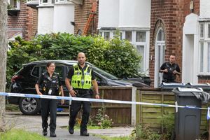 The police cordon on Pendragon Road. Photo: SnapperSK