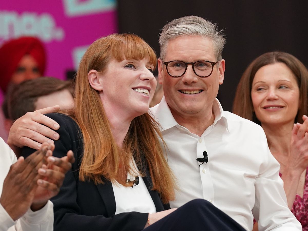 Country should be &lsquo;proud&rsquo; Angela Rayner is deputy PM, says Starmer amid flat row