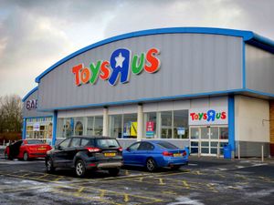 Supporting image for story: B&M and drive-thru coffee shop coming to former Toys R Us in Oldbury