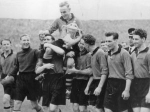 Supporting image for story: Plaque to mark Ironbridge home of Wolves legend Billy Wright