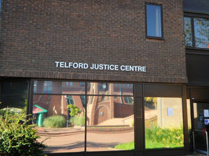 Supporting image for story: Covid cases prompt temporary court closure 