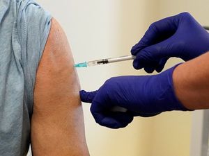 Supporting image for story: Tens of thousands of care home staff unable to work as jab policy kicks in