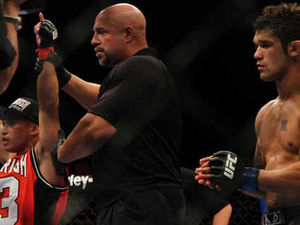 Supporting image for story: Vaughan Lee beaten on UFC debut