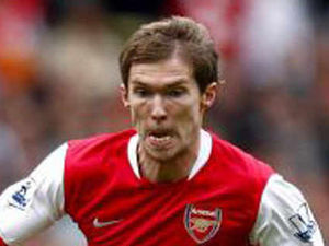 Supporting image for story: Blues close in on triple swoop