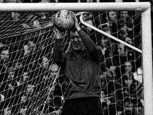 Supporting image for story: Blast from the Past: Former Walsall goalkeeper Mick Kearns transcends the pitch