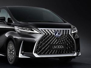 Supporting image for story: Lexus’ spindle grille goes supersize for new LM minivan