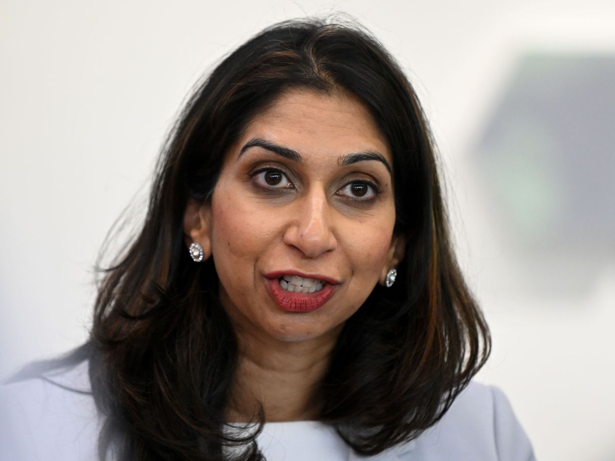 Protesters praised for peaceful demonstration against asylum-seeker housing plan