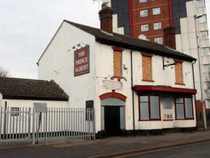 Supporting image for story: Historic pub to be knocked down for new pool