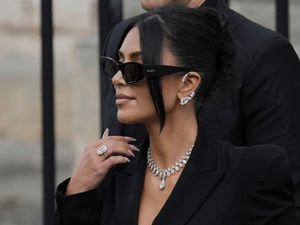 Supporting image for story: Paris court finds eight people guilty over 2016 robbery of Kim Kardashian