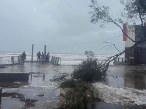 Supporting image for story: One person killed as Australian coast hit by strong winds and flooding