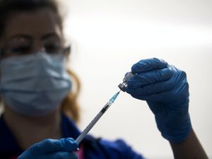 Supporting image for story: Canada’s health regulator approves Pfizer’s Covid-19 vaccine