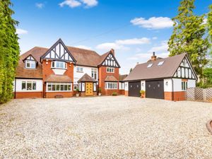 Supporting image for story: Wolverhampton house with meadow views and cinema room on market for £2m