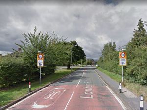 Supporting image for story: Car hits lamppost in Shrewsbury