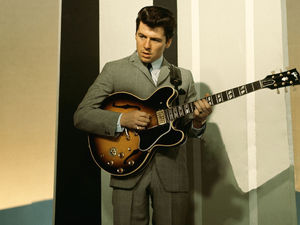 Supporting image for story: The Sensational 60s Experience returns to Birmingham with new production