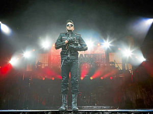 Supporting image for story: Fans snapping up Peter Andre Telford gig tickets