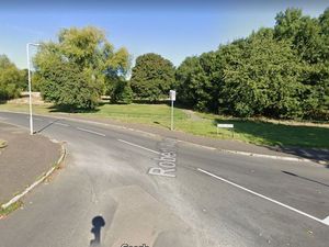 Supporting image for story: Police investigating after man 'knifed across neck' in Wolverhampton