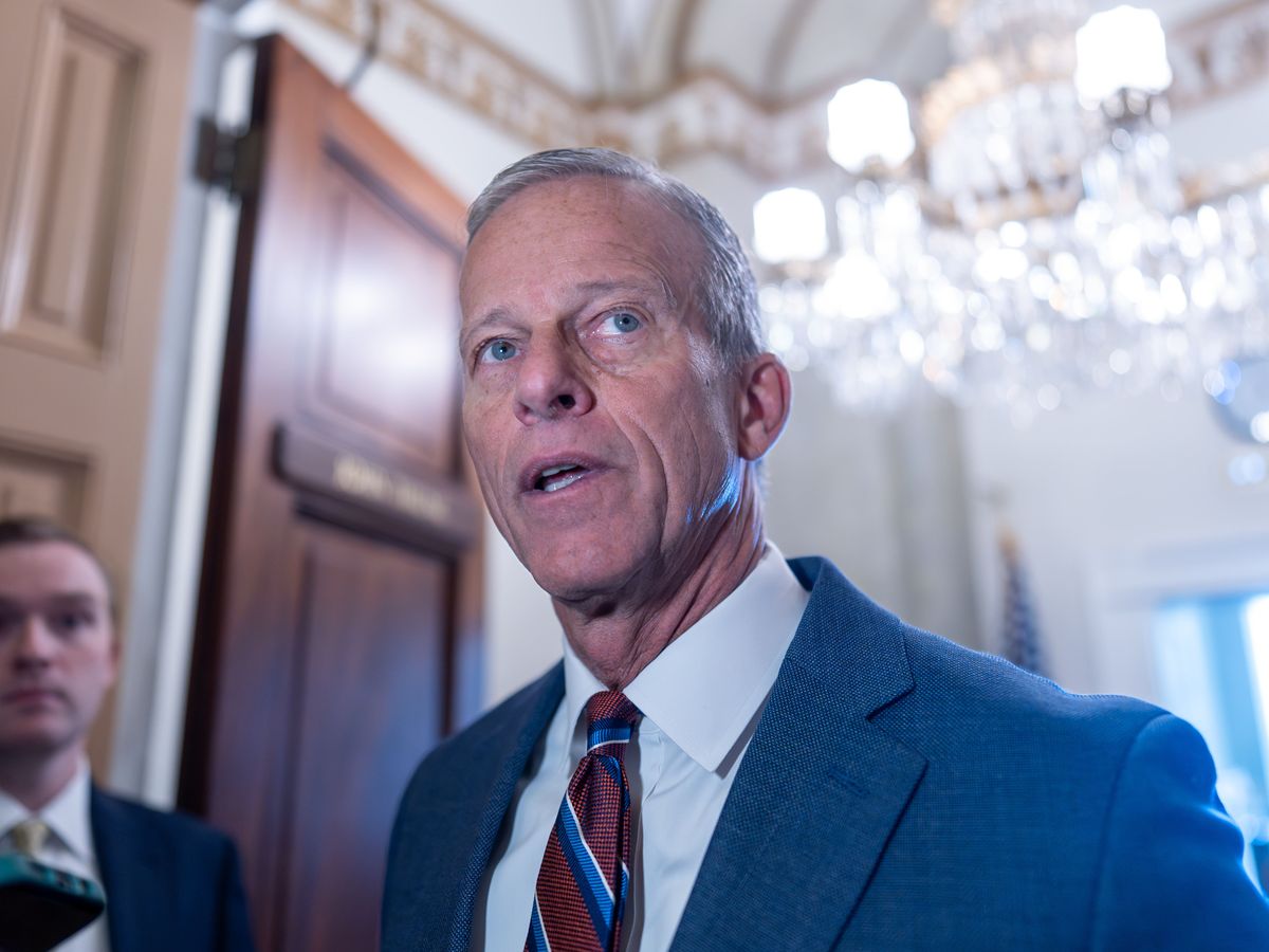 US Senate approves bill to end government shutdown