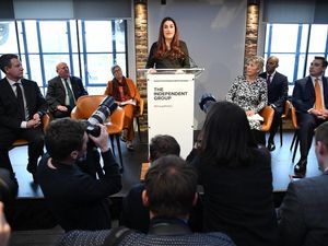 Supporting image for story: Group of seven MPs quit Labour in biggest split since SDP in 1980s