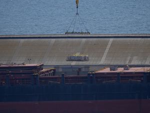 Supporting image for story: Ship loaded with aid heads for US-built Gaza pier