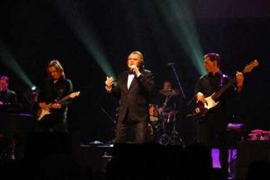 Supporting image for story: Review: Engelbert Humperdinck, Symphony Hall, Birmingham