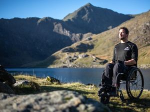 Supporting image for story: Paralysed Shrewsbury man preparing for seven marathons in a week raises more than £34,000