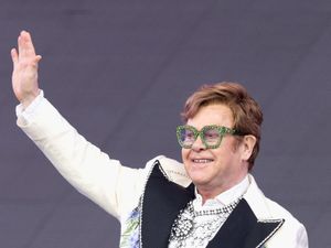 Supporting image for story: Sir Elton John wows Los Angeles as final North American tour ends