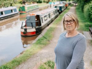 Supporting image for story: Frustration for canalside tourist trade ahead of ten-week towpath closure