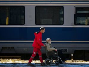 Supporting image for story: Britons opening homes to Ukrainians will receive £350 per month