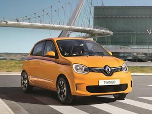 Supporting image for story: Twingone! Renault facelifts Twingo city car — but drops it from UK line-up