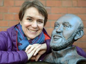 Supporting image for story: Bust of Wolves manager Nuno goes on display in Tettenhall