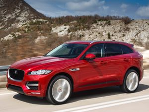 Supporting image for story: Pensions deal boost Jaguar Land Rover profits