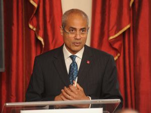 Supporting image for story: BBC colleagues and family pay tribute to George Alagiah at memorial service
