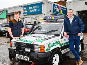 Supporting image for story: Pair taking on mammoth 3,000km charity drive across the Moroccan desert